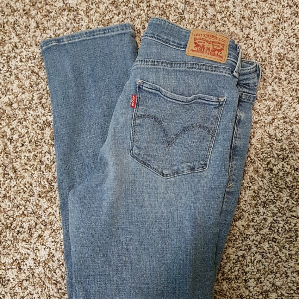 Levi's